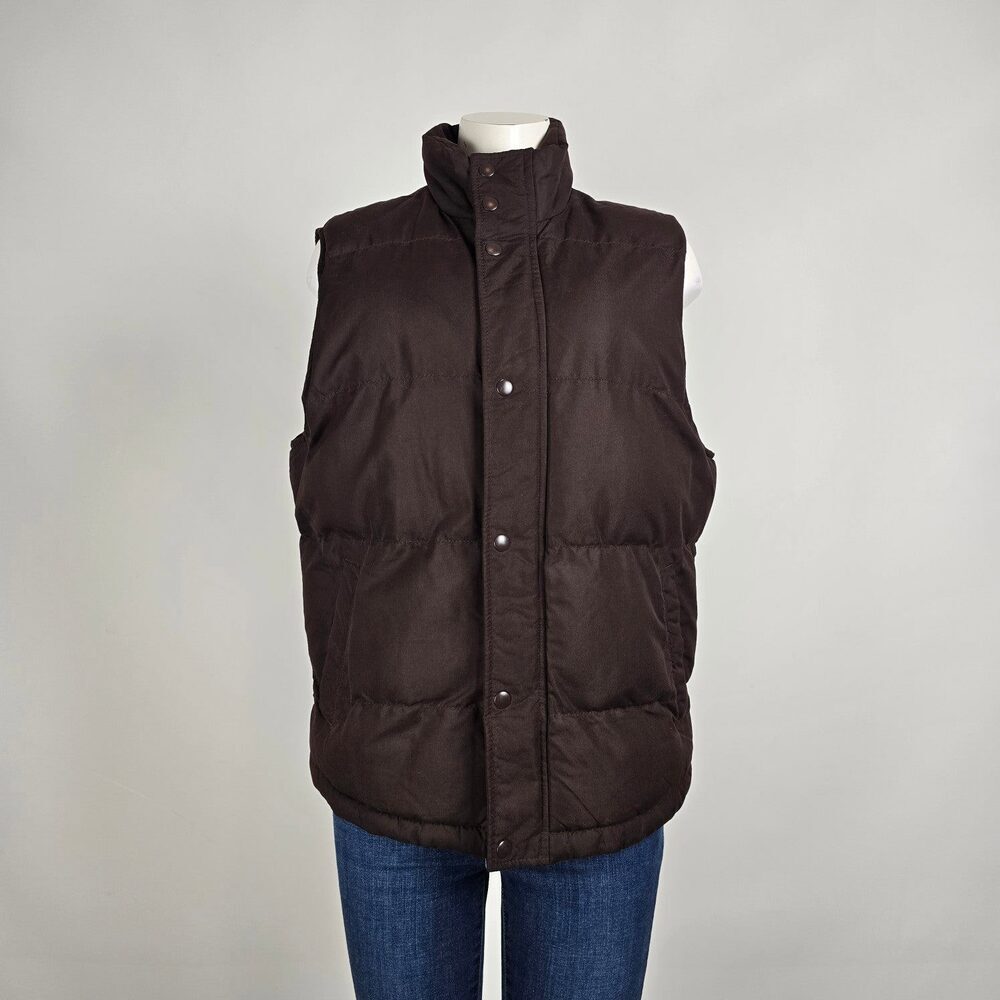St John’s Bay Brown Puffer Vest Size M Quilted Snap Front Lightweight